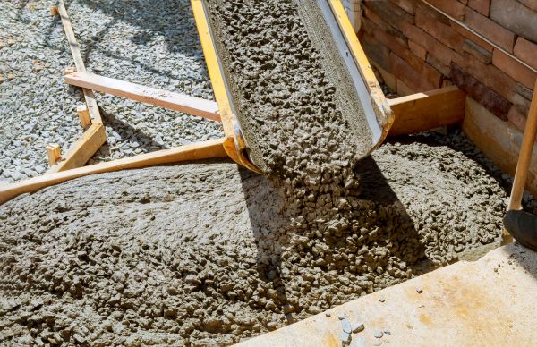 Cement Walkway Pouring in Tyler