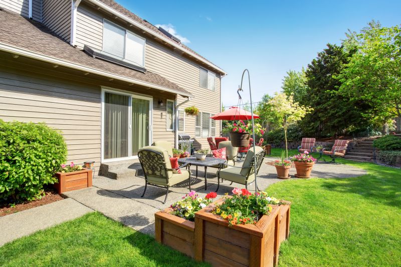 Modern Concrete Patio
